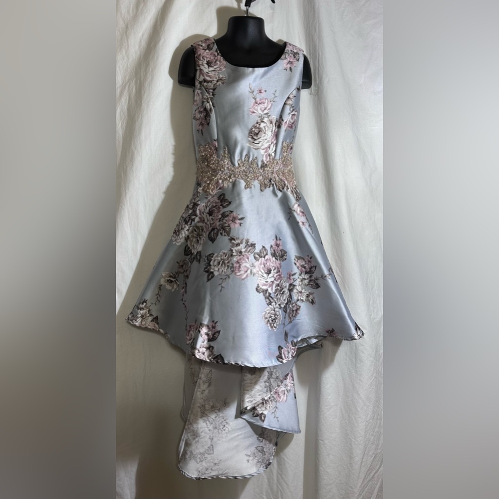 Girl’s Speechless formal dress. NWT size 8